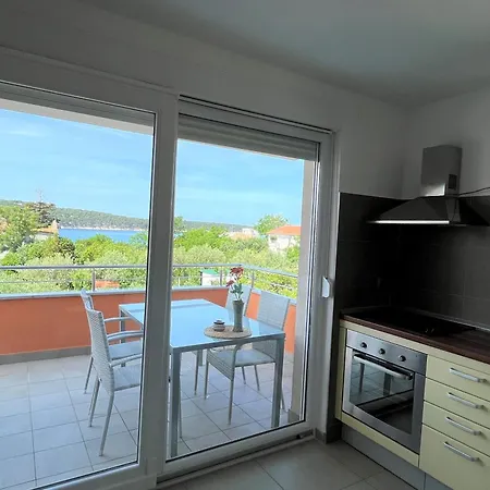 Summer Escape In Barbat Mit Garten Und Aussicht Barbat na Rabu