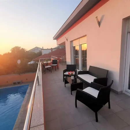 Summer Escape In Barbat Mit Garten Und Aussicht