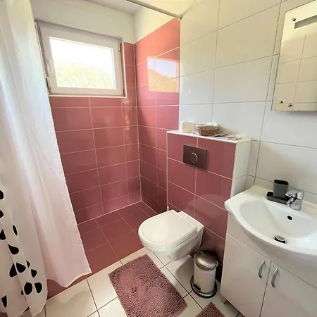 Summer Escape In Barbat Mit Garten Und Aussicht Сasa de vacaciones