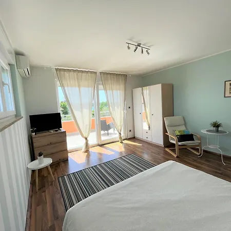 Сasa de vacaciones Summer Escape In Barbat Mit Garten Und Aussicht Barbat na Rabu