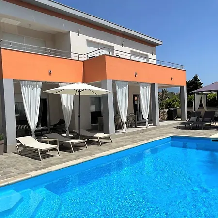 Сasa de vacaciones Summer Escape In Barbat Mit Garten Und Aussicht Barbat na Rabu